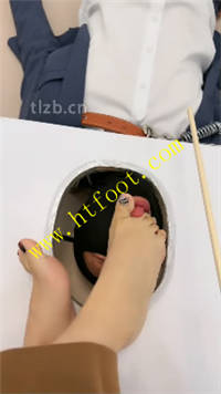 gre42cfrr4a.jpg