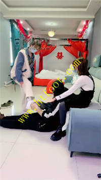 hcqi40sdnvf.jpg