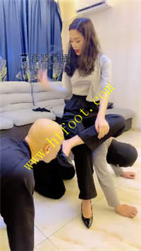 15fwozdsn32.jpg