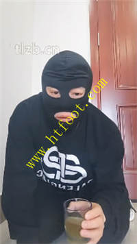 a2op4lqyqx5.jpg