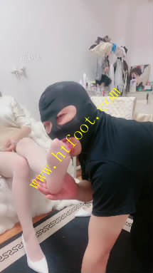 fl4d21xloyr.jpg