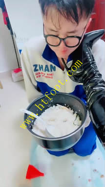 2zc3yfehhko.jpg