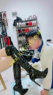 hvrjhf4qmy5.jpg