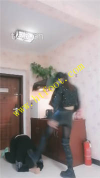 2pyiyojnoam.jpg