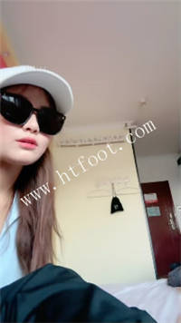 1kf1j0jf051.jpg