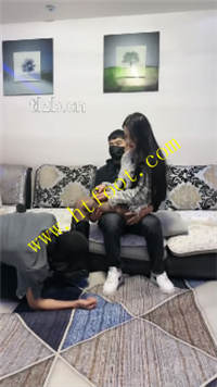 daae01ba0tp.jpg