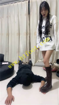 l4l5cgj44u3.jpg