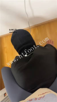 zs5fw1z4qch.jpg