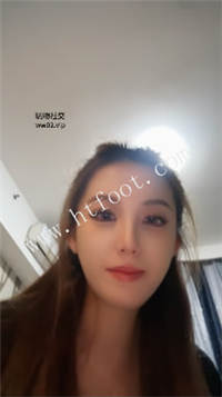 r2nq1mtf2fb.jpg