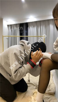 1kfhz1wc45l.jpg