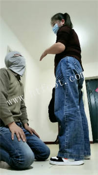 bg4ucp4g15b.jpg