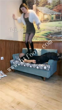 pculyosaghn.jpg