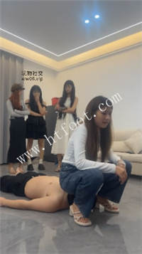 cgafxay1b1m.jpg