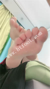 2b2a0waxw51.jpg