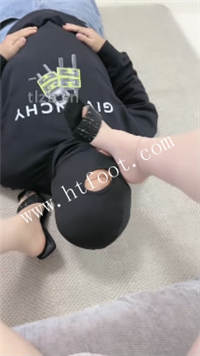 bdu2cqsl0c2.jpg