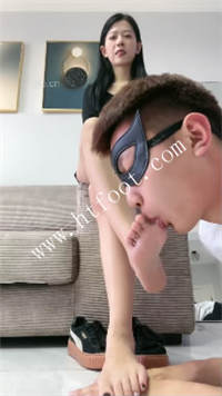 gc0ubehurst.jpg