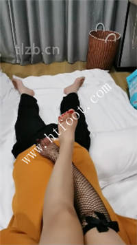 4kcswubsqa0.jpg
