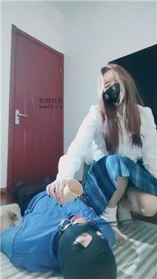 xuy2rxuah2s.jpg