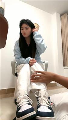 43g1yr4lhdf.jpg