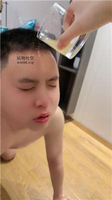 4ld5rutl0rz.jpg