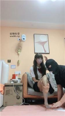 nydgiqaxuu5.jpg