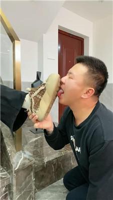 4hcr1uwlznj.jpg
