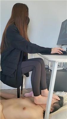 szvxcvvn44f.jpg