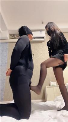 yxoxgw1c01e.jpg