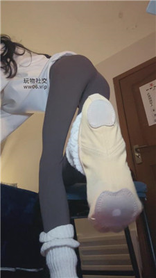 2j00ngagiky.jpg