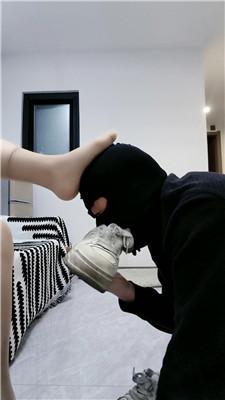 z3j5aktxa3s.jpg