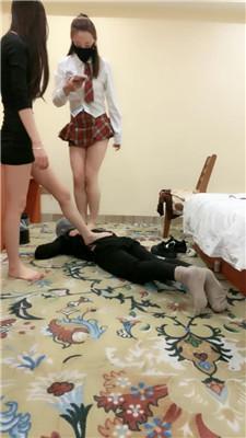 oskcxkmg2i4.jpg