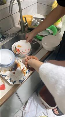 14hphw2ysv2.jpg