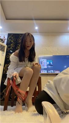 n22ffzsg1hi.jpg