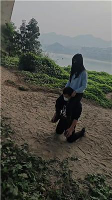 ajt5trxpnsb.jpg