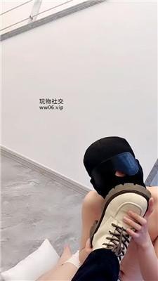 sq41awke4qc.jpg
