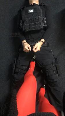 r1nlggbkfpd.jpg