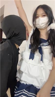 ln3pluxxtgs.jpg