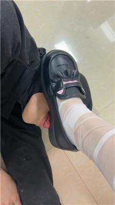 aqawxhkn3m5.jpg