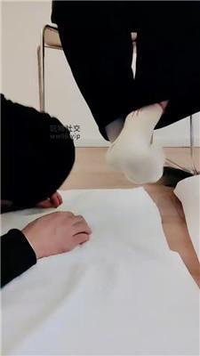 axujyg1tmix.jpg
