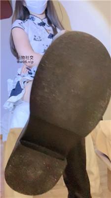 tguudcm3vf1.jpg