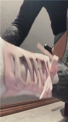 jlzkf4uavuh.jpg