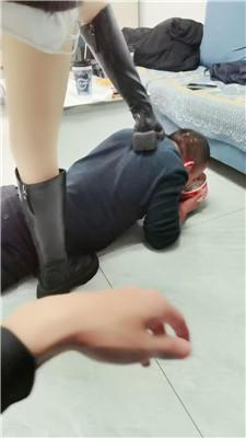 2w5555lxvsq.jpg