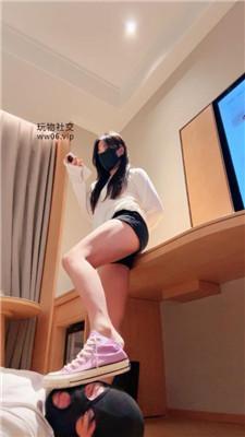 nl14cfy52j4.jpg