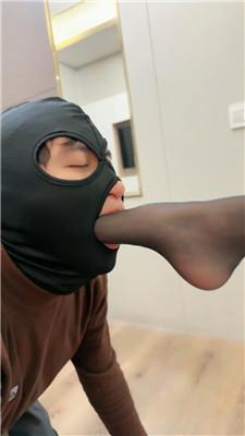 zhw2kybyus0.jpg