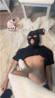 mozyejhm5gb.jpg
