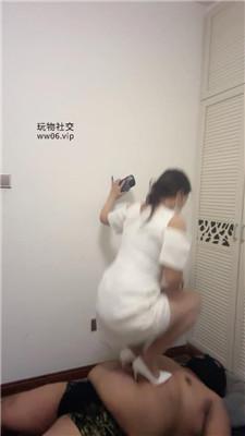 vwfm1y2hr3s.jpg