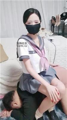 n1apn2qb12e.jpg