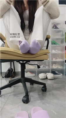 gs5cpjvn2e2.jpg