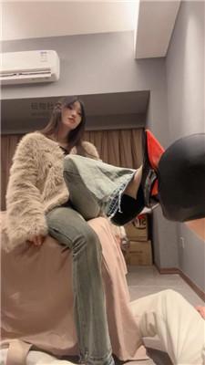 lqh0sjqvjve.jpg