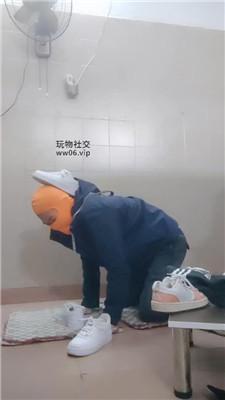 xurfvs0g0rf.jpg